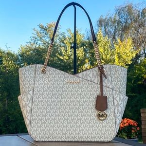 NWT Michael Kors Jet Set Chain Shoulder Tote